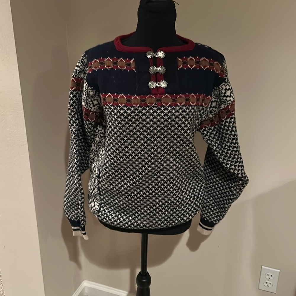 Vtg Sondre Navy Red cream Norwegian pewter clasp ski wool sweater M